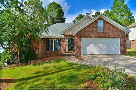 8 Burberry Ln, Columbia, SC 29229 